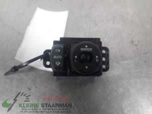 Usados Interruptor de retrovisor Kia Cee'd Sportswagon (JDC5) 1.6 GDI 16V Precio de solicitud ofrecido por Kleine Staarman B.V. Autodemontage