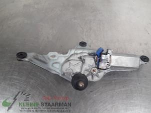 Used Rear wiper motor Hyundai Accent 1.4i 16V Price on request offered by Kleine Staarman B.V. Autodemontage