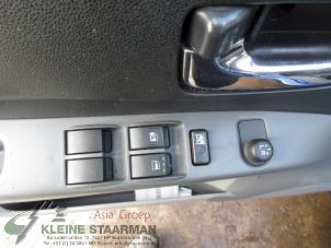Gebrauchte Elektrisches Fenster Schalter Daihatsu Cuore (L251/271/276) 1.0 12V DVVT Preis auf Anfrage angeboten von Kleine Staarman B.V. Autodemontage