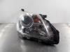 Headlight, right from a Toyota Avensis (T27), 2008 / 2018 2.0 16V D-4D-F, Saloon, 4-dr, Diesel, 1.986cc, 93kW (126pk), FWD, 1ADFTV; EURO4, 2008-11 / 2018-10, ADT270 2011