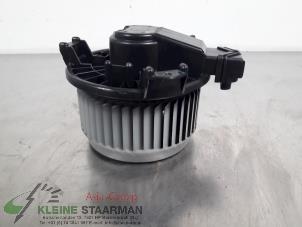 Used Heating and ventilation fan motor Suzuki Swift (ZA/ZC/ZD1/2/3/9) 1.3 VVT 16V Price on request offered by Kleine Staarman B.V. Autodemontage