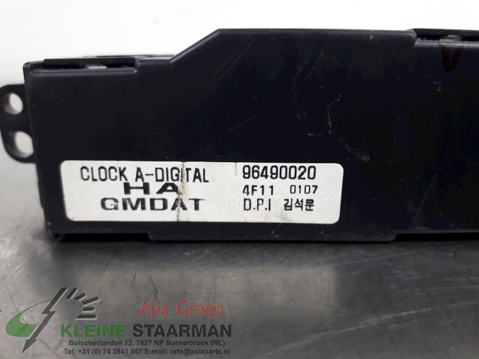 Clock from a Daewoo Lacetti (KLAN) 1.6 16V 2005