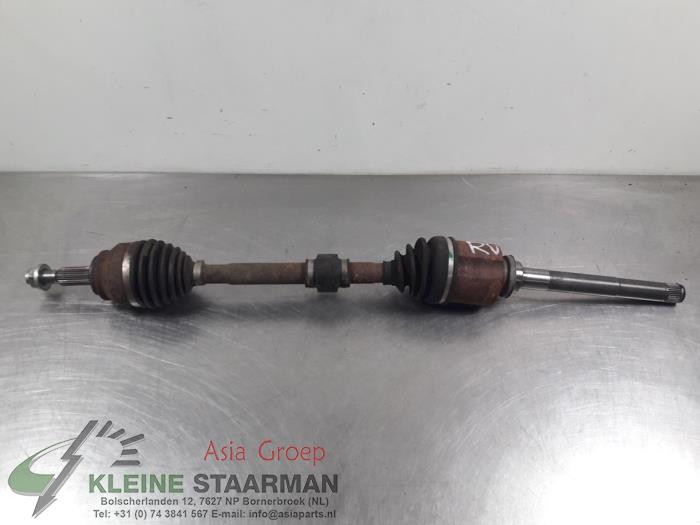 Front drive shaft, right from a Mitsubishi ASX 2.2 DI-D 16V 4WD 2015