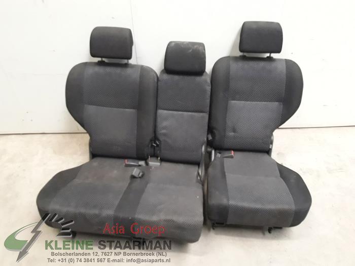 Rear bench seat from a Toyota Corolla Verso (R10/11) 1.8 16V VVT-i 2005