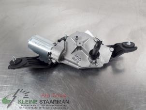 Used Rear wiper motor Kia Sportage (QL) 1.6 T-GDI 177 16V 4x4 Price on request offered by Kleine Staarman B.V. Autodemontage