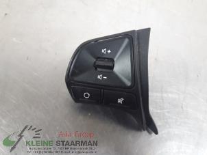 Used Steering wheel mounted radio control Kia Rio III (UB) 1.2 CVVT 16V Price on request offered by Kleine Staarman B.V. Autodemontage