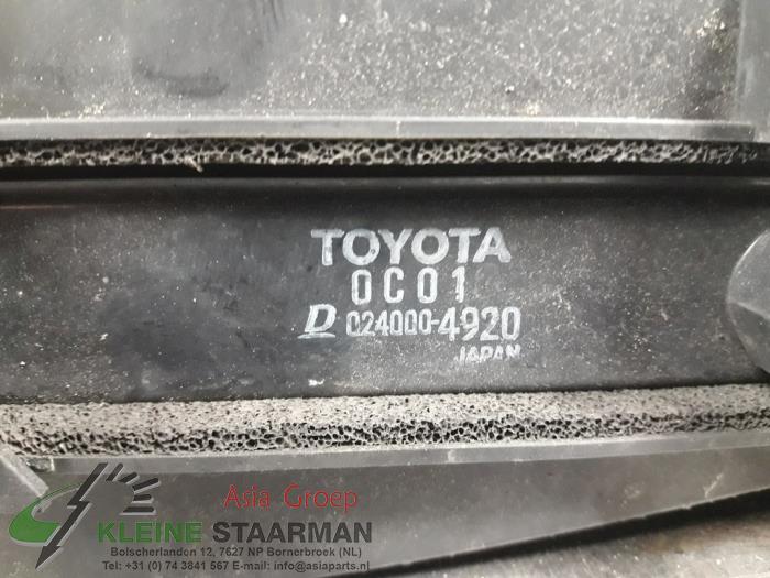 Chlodnica oleju z Toyota Tundra 5.7 V8 32V Dual VVT-I 4x4 2010