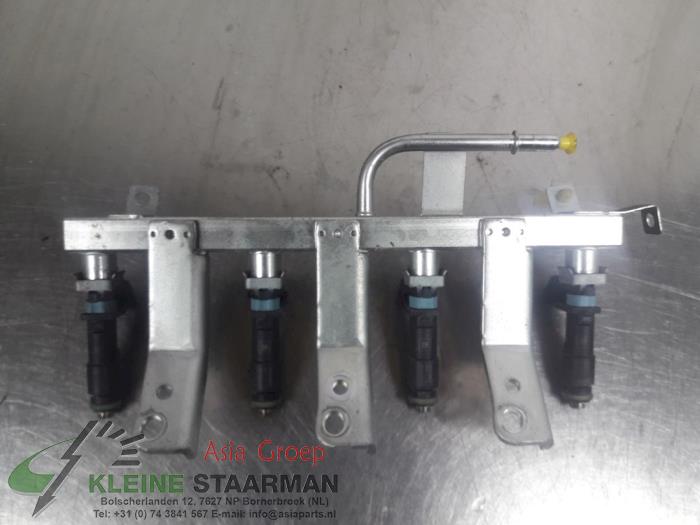 Injector housings with engine code B10D1 stock | ProxyParts.com