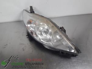 Used Headlight, right Mazda 5 (CR19) 1.8i 16V Price on request offered by Kleine Staarman B.V. Autodemontage