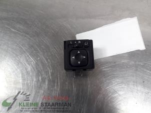 Used Mirror switch Mitsubishi Grandis (NA) 2.4 16V MIVEC Price on request offered by Kleine Staarman B.V. Autodemontage
