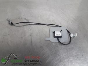 Used GPS antenna Mitsubishi Outlander (GF/GG) 2.0 16V PHEV 4x4 Price on request offered by Kleine Staarman B.V. Autodemontage