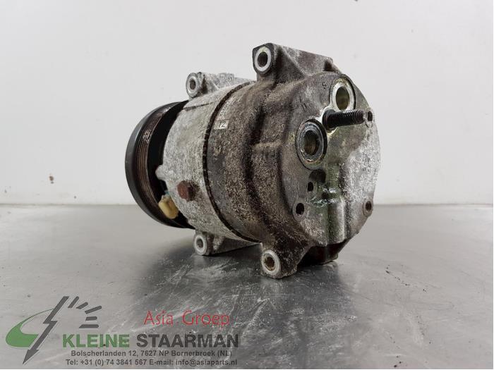 Air conditioning pump from a Daewoo Cruze 2.0 D 16V 2010