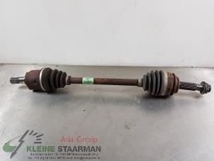 Used Front drive shaft, left Kia Rio IV (YB) 1.4 MPI Autom. 16V Price on request offered by Kleine Staarman B.V. Autodemontage