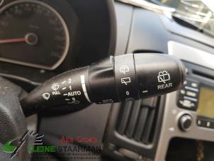 Usados Interruptor de limpiaparabrisas Hyundai i30 (FD) 1.6 CVVT 16V Precio de solicitud ofrecido por Kleine Staarman B.V. Autodemontage