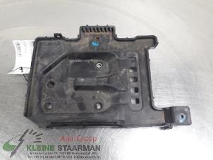 Used Battery box Hyundai i30 (FD) 1.6 CVVT 16V Price on request offered by Kleine Staarman B.V. Autodemontage