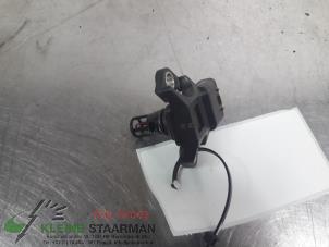 Used Mapping sensor (intake manifold) Toyota Yaris II (P9) 1.0 12V VVT-i Price on request offered by Kleine Staarman B.V. Autodemontage