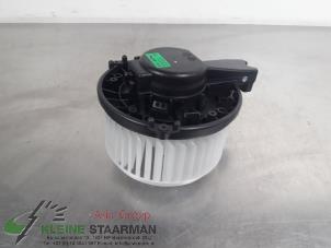 Used Heating and ventilation fan motor Honda Civic (FK6/7/8/9) 1.5i Turbo 16V Price on request offered by Kleine Staarman B.V. Autodemontage