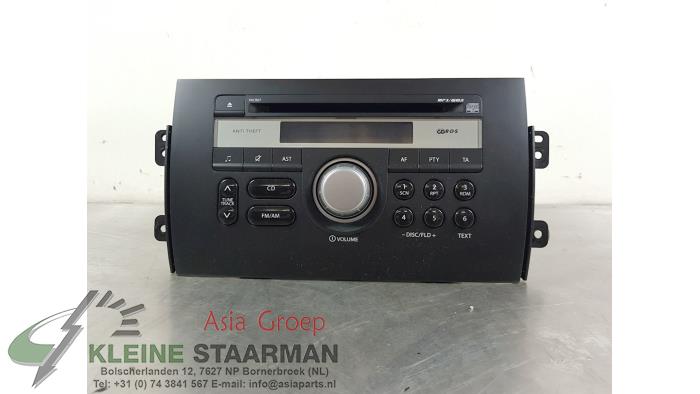 Radio/Lecteur CD d'un Suzuki SX4 (EY/GY) 1.6 16V VVT Comfort,Exclusive Autom. 2009