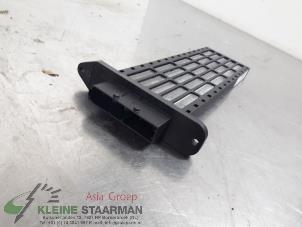 Used Heating element Nissan Qashqai (J11) 1.2 DIG-T 16V Price on request offered by Kleine Staarman B.V. Autodemontage