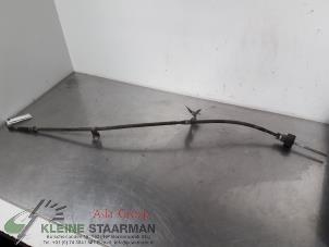 Used Parking brake cable Toyota Avensis Wagon (T27) 1.8 16V VVT-i Price on request offered by Kleine Staarman B.V. Autodemontage