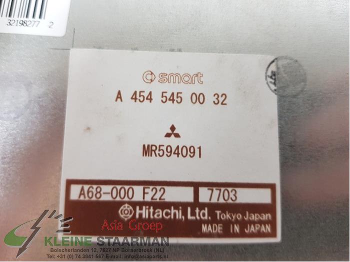 Ordenador de dirección asistida de un Mitsubishi Colt (Z2/Z3) 1.3 16V 2007