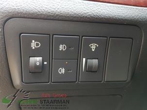 Used AIH headlight switch Hyundai Santa Fe II (CM) 2.7 V6 24V 4x2 Price on request offered by Kleine Staarman B.V. Autodemontage
