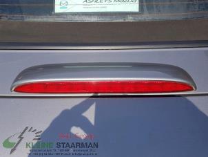 Używane Dodatkowe swiatlo stopu srodek Mazda MX-5 (NC18/1A) 1.8i 16V Cena na żądanie oferowane przez Kleine Staarman B.V. Autodemontage