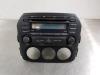 Radio CD player from a Mazda MX-5 (NC18/1A), 2006 / 2014 1.8i 16V, Convertible, Petrol, 1.798cc, 93kW (126pk), RWD, L8DE, 2005-03 / 2014-12, NC18; NC1A 2009