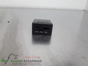 Used AUX / USB connection Kia Picanto (TA) 1.2 16V Price on request offered by Kleine Staarman B.V. Autodemontage