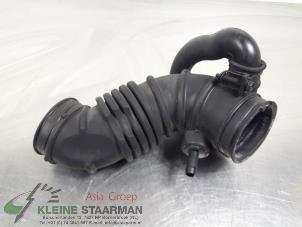 Used Air intake hose Kia Rio II (DE) 1.4 16V Price on request offered by Kleine Staarman B.V. Autodemontage