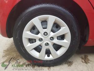Used Set of wheels + tyres Kia Rio III (UB) 1.2 CVVT 16V Price on request offered by Kleine Staarman B.V. Autodemontage