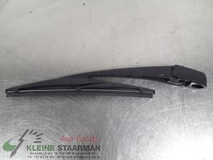 Used Rear wiper arm Suzuki Swift (ZA/ZC/ZD1/2/3/9) 1.3 VVT 16V Price on request offered by Kleine Staarman B.V. Autodemontage