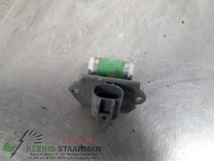Used Cooling fan resistor Hyundai i20 1.2i 16V Price on request offered by Kleine Staarman B.V. Autodemontage