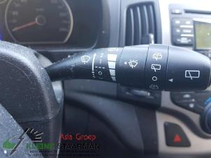 Usados Interruptor de limpiaparabrisas Hyundai i30 (FD) 1.6 CVVT 16V Precio de solicitud ofrecido por Kleine Staarman B.V. Autodemontage