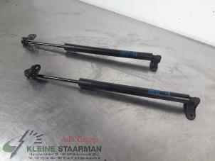 Used Set of tailgate gas struts Chevrolet Orlando (YYM/YYW) 2.0 D 16V Price on request offered by Kleine Staarman B.V. Autodemontage