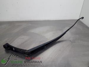 Used Front wiper arm Hyundai i30 (FD) 1.6 CVVT 16V Price on request offered by Kleine Staarman B.V. Autodemontage
