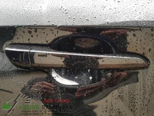 Used Rear door handle 4-door, right Hyundai Kona (OS) 1.0 T-GDI 12V Price on request offered by Kleine Staarman B.V. Autodemontage