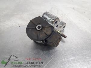 Used Engine mount Toyota Starlet (EP9) 1.3,XLi,GLi 16V Price on request offered by Kleine Staarman B.V. Autodemontage