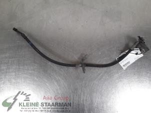 Used Front brake hose Kia Optima Sportswagon (JFF) 1.7 CRDi 16V Price on request offered by Kleine Staarman B.V. Autodemontage