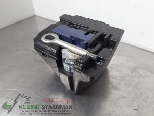 Used Tool set Chevrolet Orlando (YYM/YYW) 2.0 D 16V Price on request offered by Kleine Staarman B.V. Autodemontage