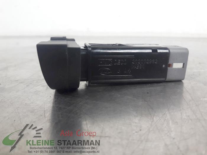 Fog light switch Hyundai i10 1.0i 12V 202002962