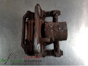 Used Rear brake calliper, right Toyota Avensis (T25/B1B) 1.8 16V VVT-i Price on request offered by Kleine Staarman B.V. Autodemontage
