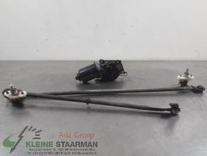 Used Wiper motor + mechanism Mazda MX-5 (NB18/35/8C) 1.8i 16V Price on request offered by Kleine Staarman B.V. Autodemontage