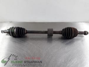 Used Front drive shaft, left Daihatsu Sirion 2 (M3) 1.3 16V DVVT Price on request offered by Kleine Staarman B.V. Autodemontage