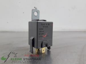 Used Warning light relay Kia Sportage (JE) 2.0 CVVT 16V 4x2 Price on request offered by Kleine Staarman B.V. Autodemontage
