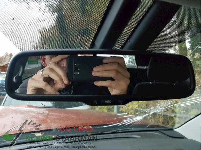 Rear view mirror from a Suzuki SX4 S-Cross (JY) 1.0 Booster Jet Turbo 12V 2017