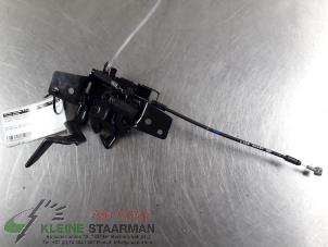 Used Bonnet lock mechanism Hyundai Kona (OS) 1.0 T-GDI 12V Price on request offered by Kleine Staarman B.V. Autodemontage