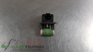 Used Cooling fan resistor Hyundai i10 (B5) 1.0 12V Price on request offered by Kleine Staarman B.V. Autodemontage