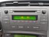 Radio CD Spieler van een Toyota Prius (ZVW3), 2009 / 2016 1.8 16V, Fließheck, Elektrisch Benzin, 1.798cc, 73kW (99pk), FWD, 2ZRFXE, 2008-06 / 2016-02, ZVW30 2009