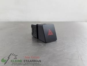 Used Panic lighting switch Nissan Qashqai (J11) 1.2 DIG-T 16V Price on request offered by Kleine Staarman B.V. Autodemontage